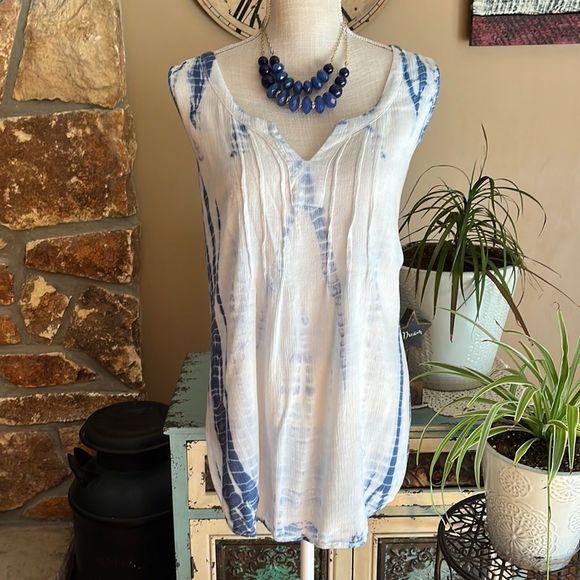 Sonoma Women’s Tie Dye Sleeveless V-neck Size XL Blue and White - Picture 1 of 13